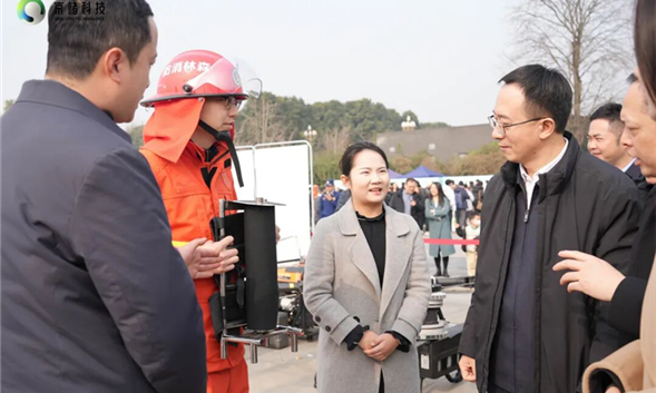 四川省应急厅厅长戴德军点赞九垓新型应急装备